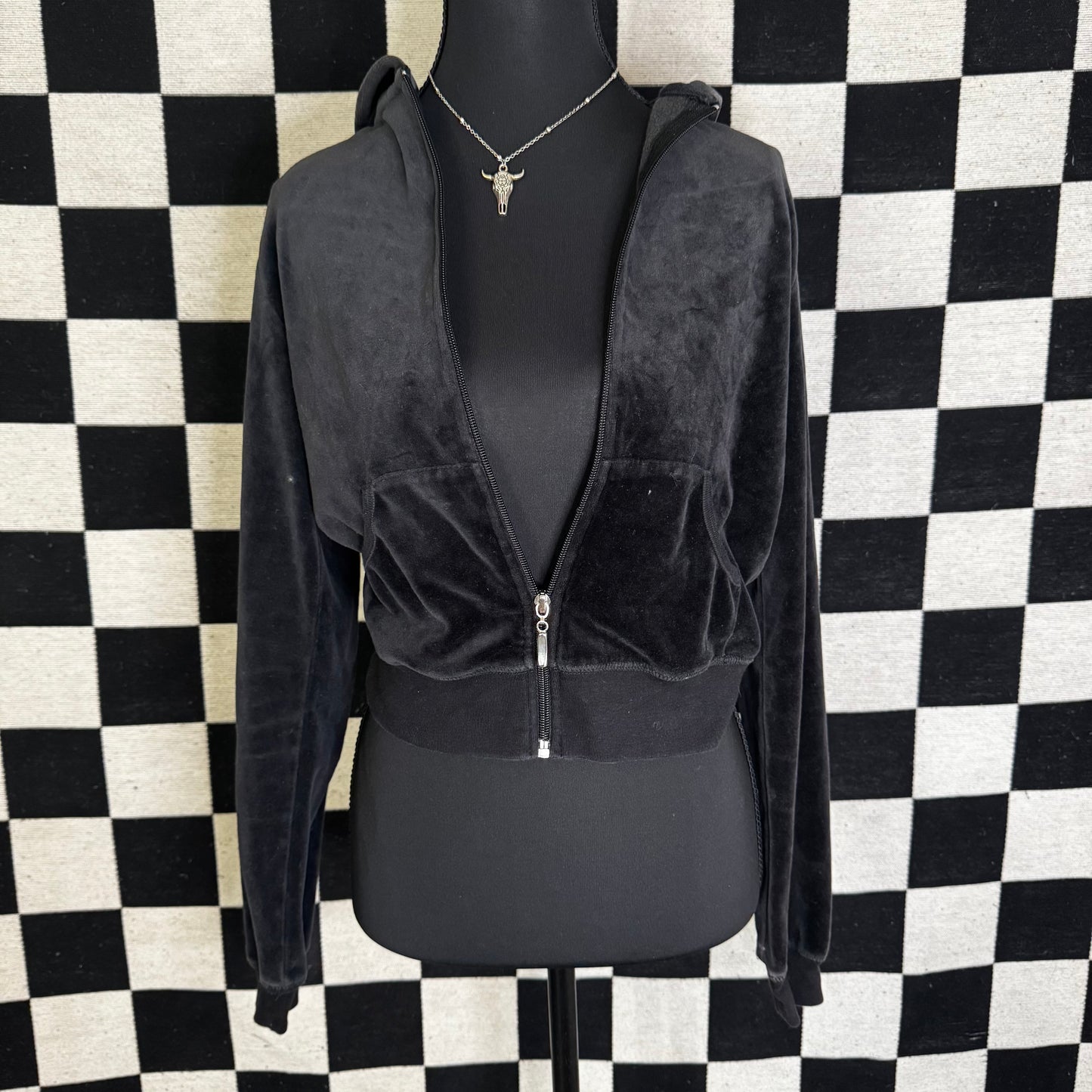 BLACK SWEATSUIT TOP