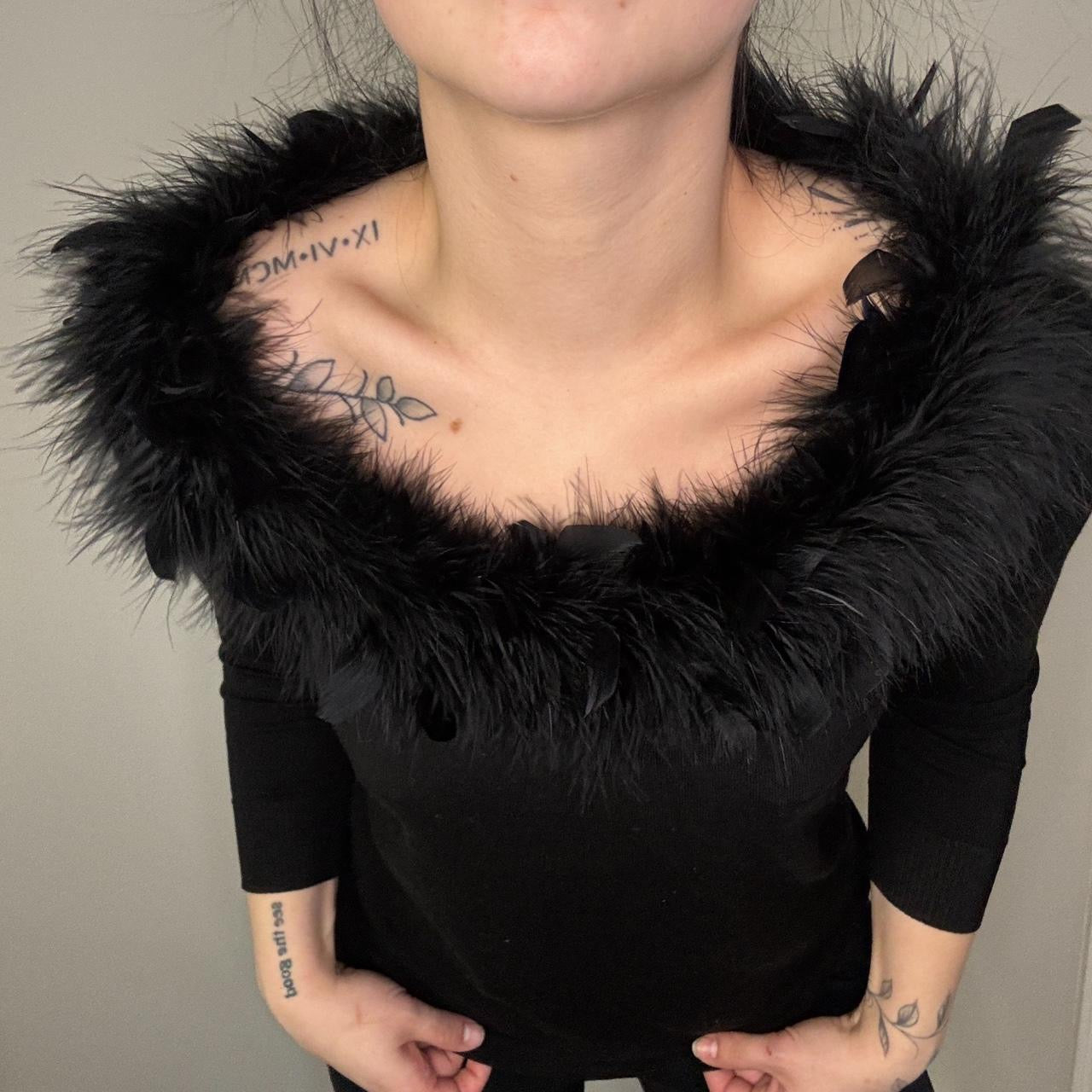 FEATHER TOP