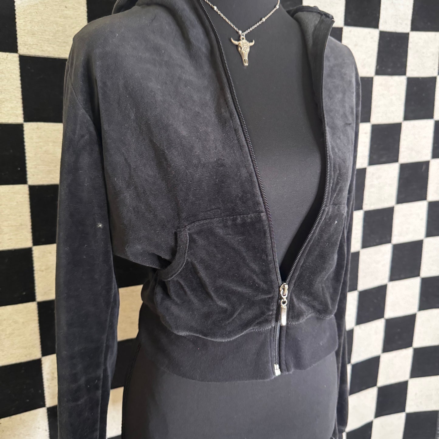 BLACK SWEATSUIT TOP