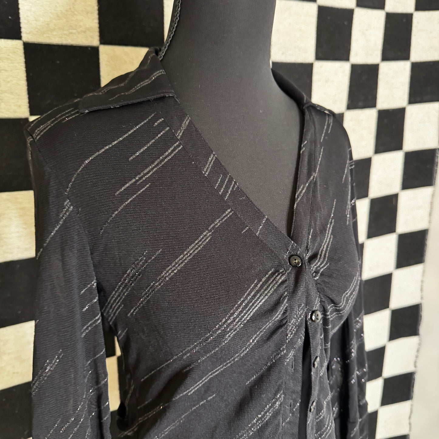 GUESS BUTTON UP