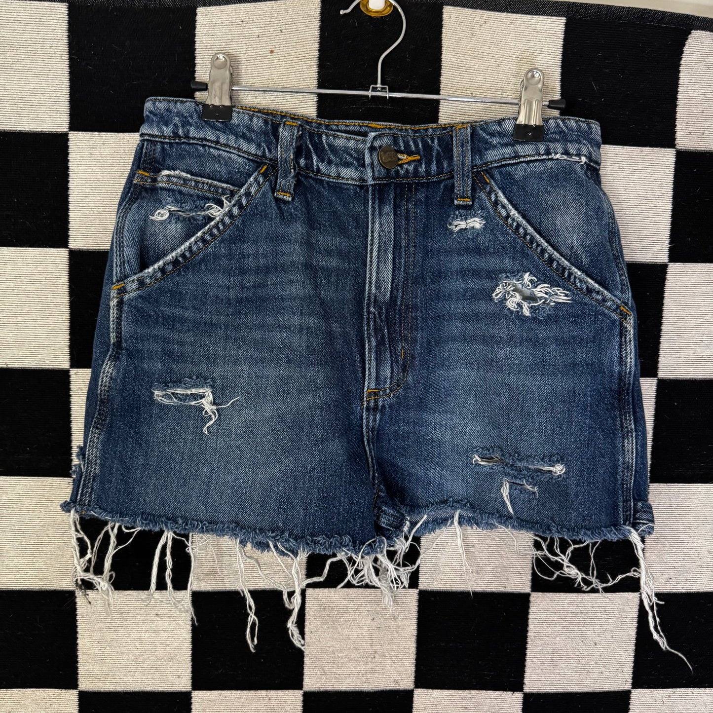 LEE SHORTS