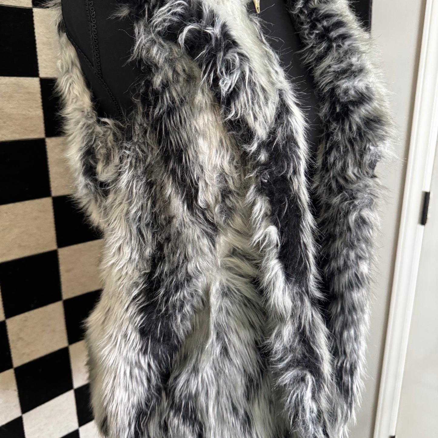 FAUX FUR VEST