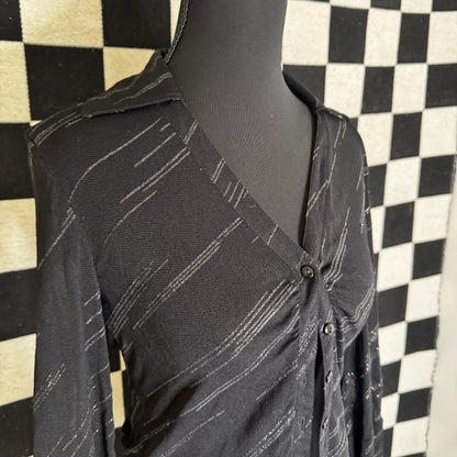 GUESS BUTTON UP